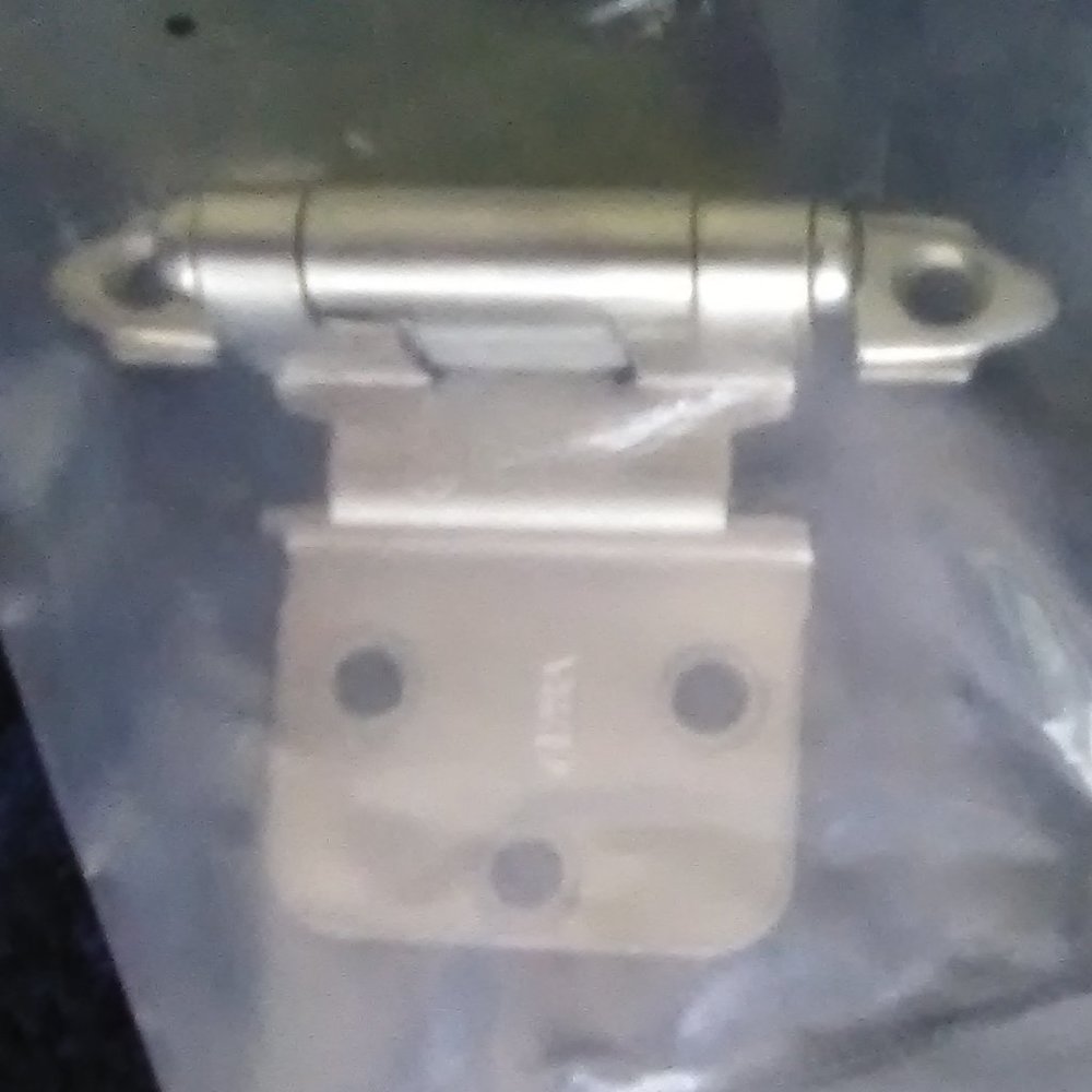 Cabinet Hinges